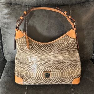 Dooney & Bourke Erica Brown Faux Snakeskin Pattern Bag Handbag Purse NEW